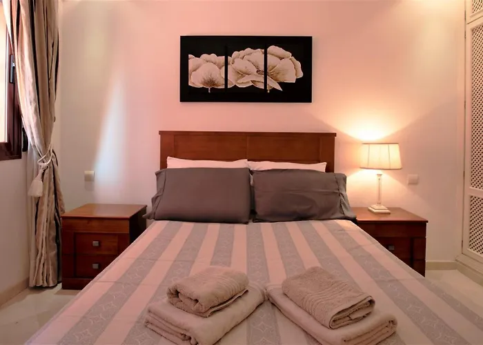 R15 Side 3 Bedroom Flat